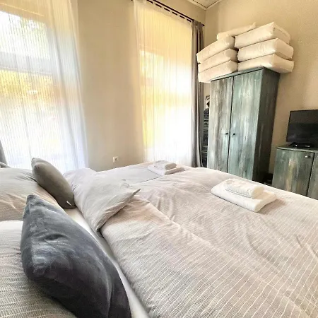 Kohaz Apartman Lejlighed *