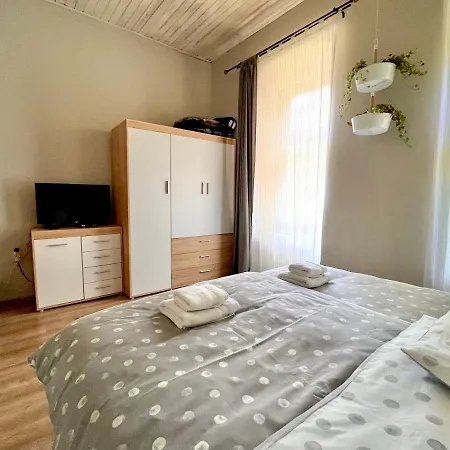 Kohaz Apartman شقة Veszprém