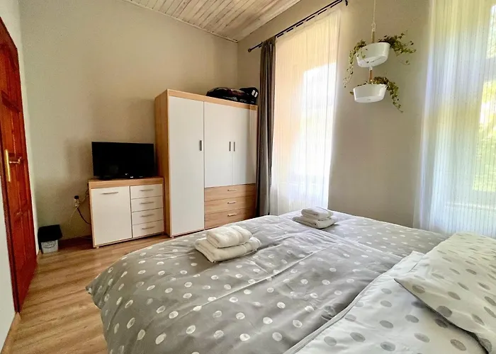 Kőház Apartman Apartamento Veszprém